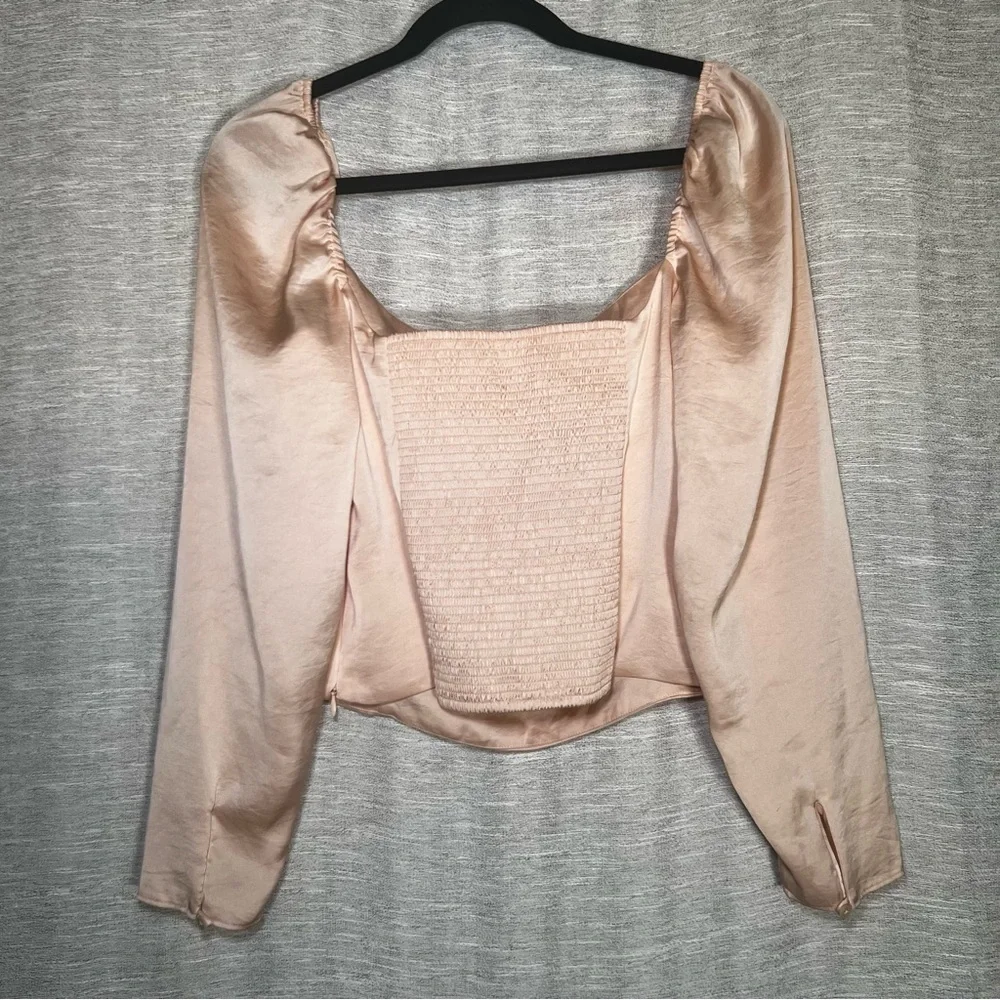 Wilfred Aritzia Satin Blush Women's Romantic  Smocked Blouse Size L - Picture 13 of 16
